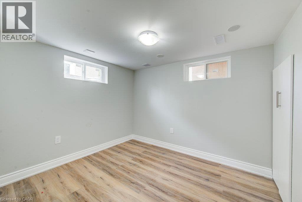 Multi-family for sale at 102 MASSEY Avenue, Vanier, Kitchener, Ontario, photo 18
