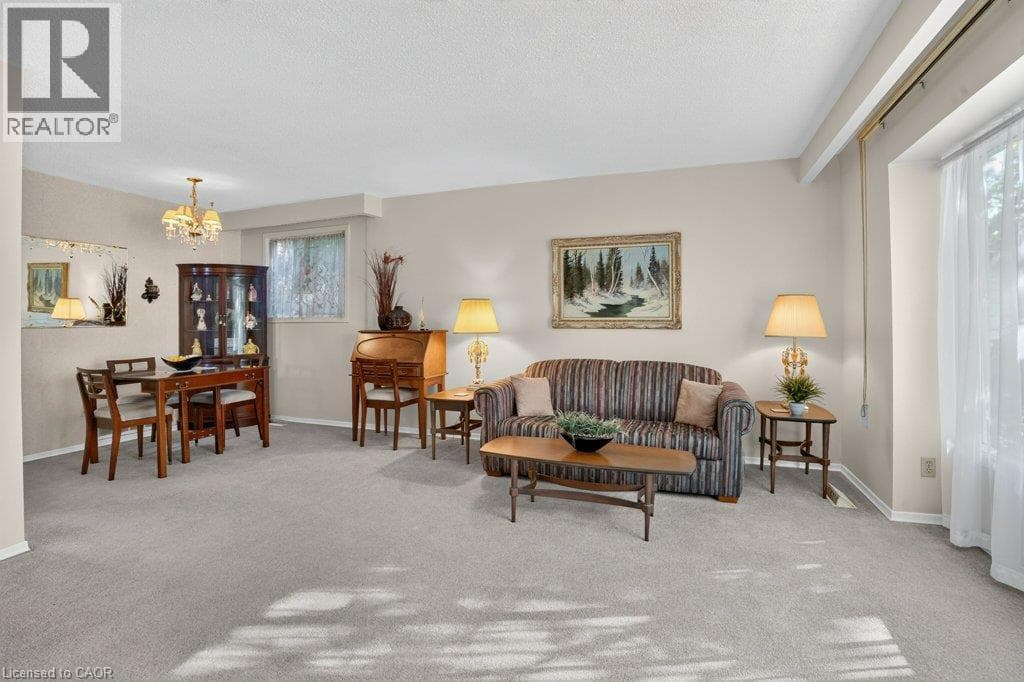 Detached for sale at 34 GLEN PARK Crescent, Forest Heights, Kitchener, Ontario, photo 9