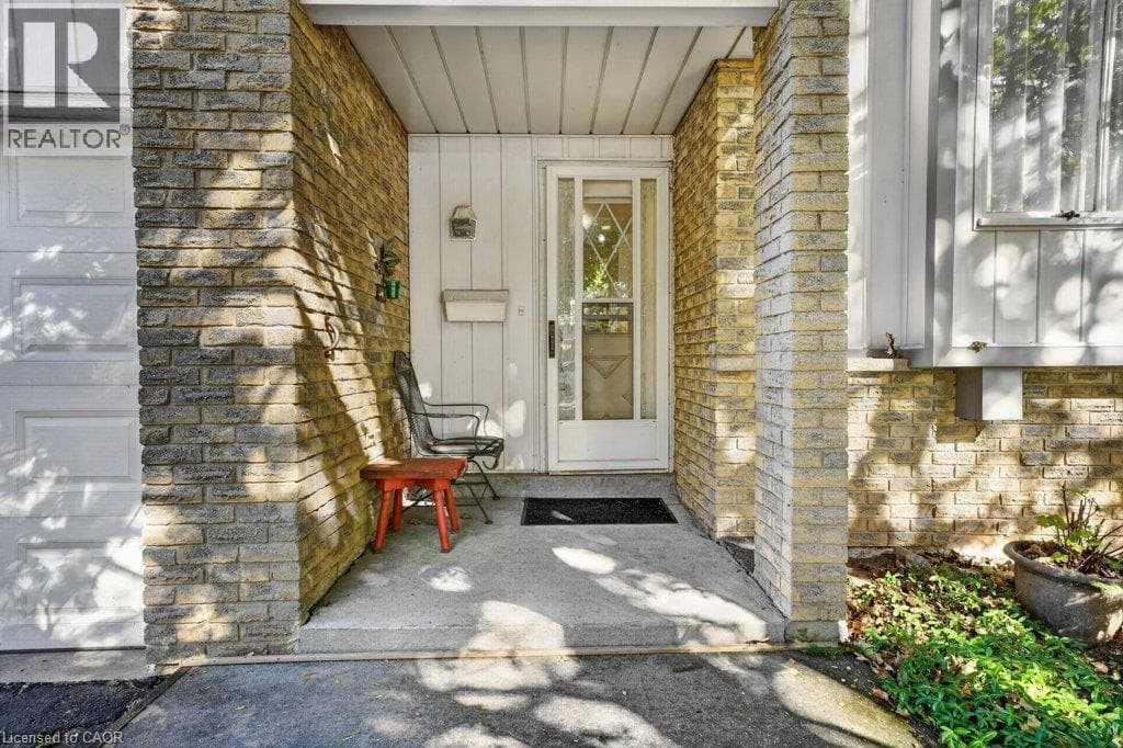 Detached for sale at 34 GLEN PARK Crescent, Forest Heights, Kitchener, Ontario, photo 4