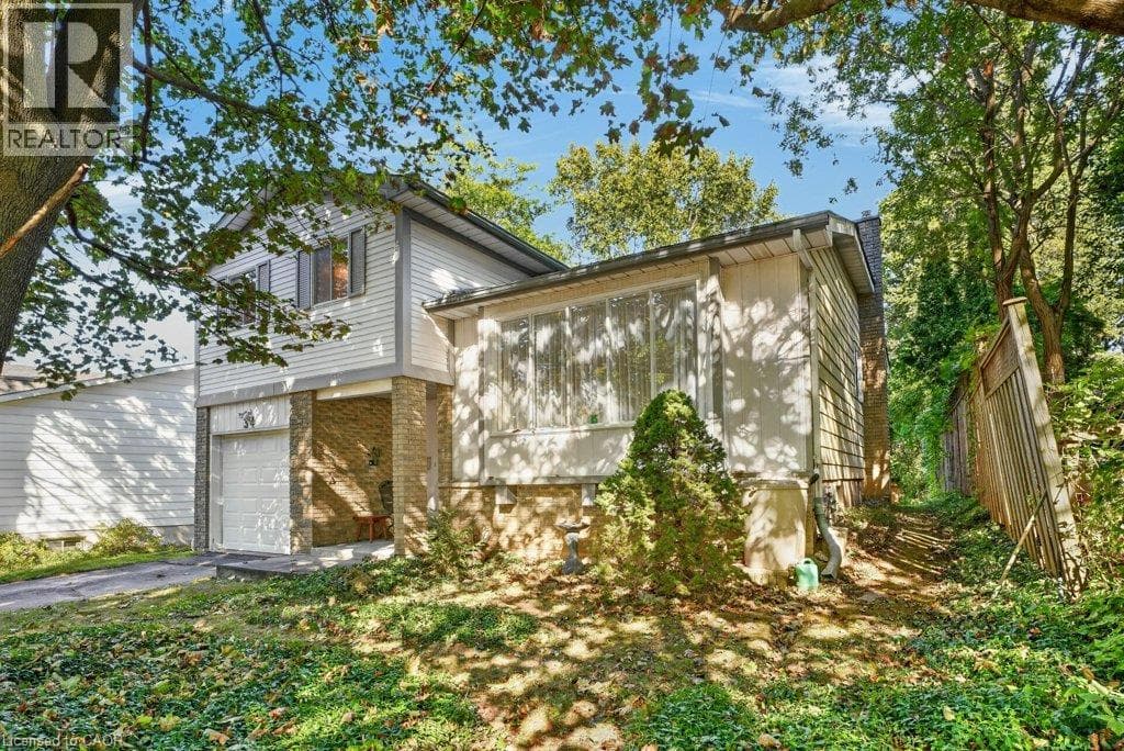 Detached for sale at 34 GLEN PARK Crescent, Forest Heights, Kitchener, Ontario, photo 3