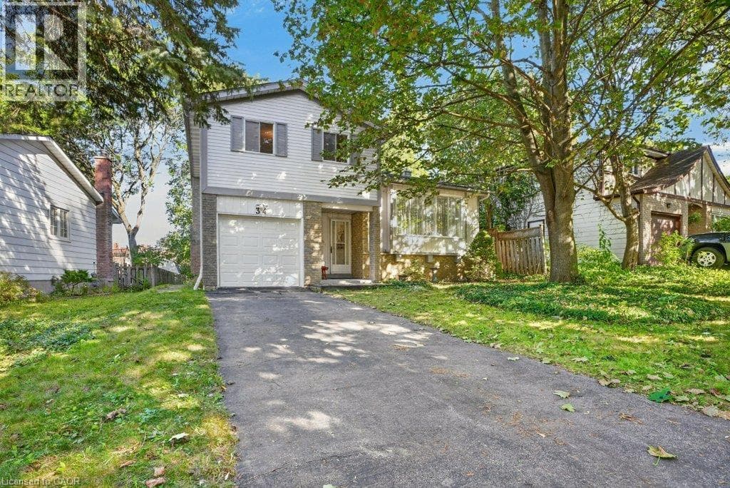 Detached for sale at 34 GLEN PARK Crescent, Forest Heights, Kitchener, Ontario, photo 2