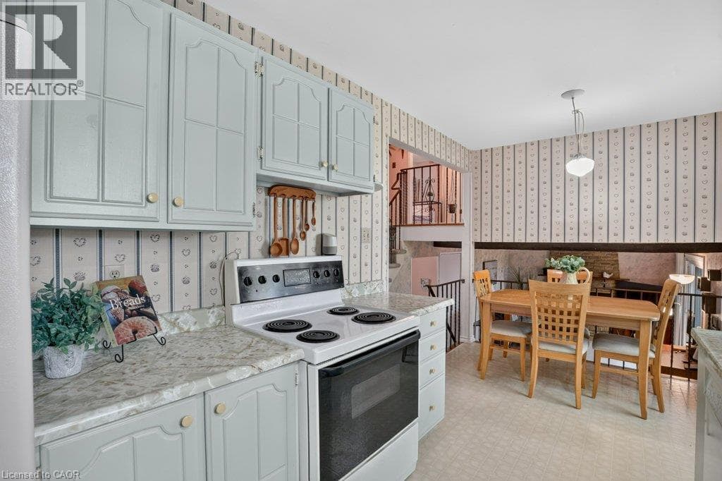 Detached for sale at 34 GLEN PARK Crescent, Forest Heights, Kitchener, Ontario, photo 13