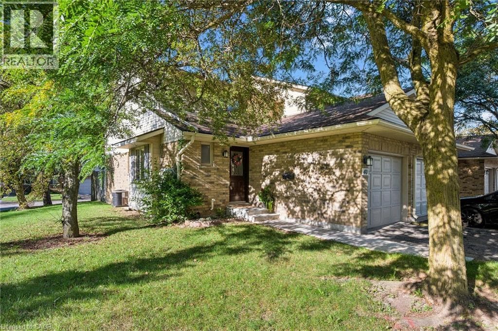Townhouse for sale at 375 KINGSCOURT Drive Unit# 40, Foxhunt, Waterloo, Ontario, photo 3