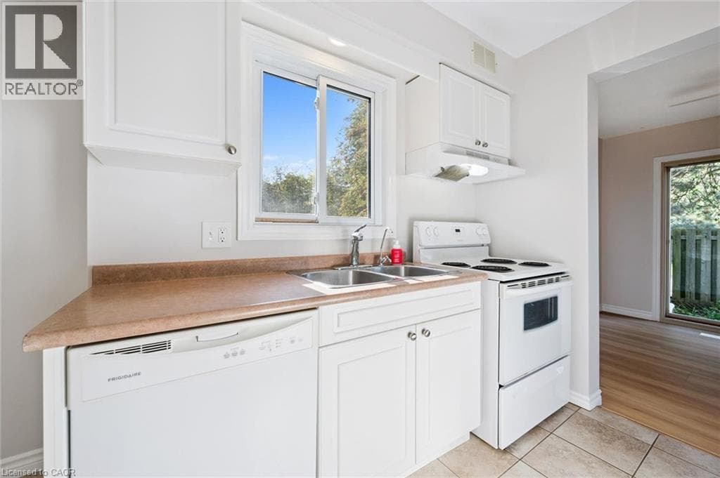Townhouse for sale at 375 KINGSCOURT Drive Unit# 40, Foxhunt, Waterloo, Ontario, photo 28