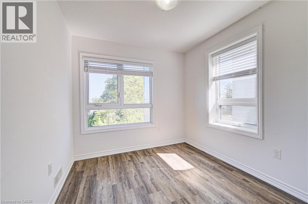 Townhouse for sale at 1430 HIGHLAND Road W Unit# B4, Highland West, Kitchener, Ontario, photo 21