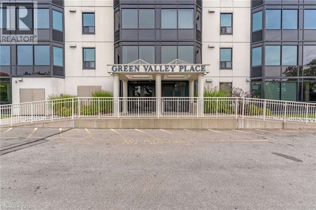 Apartment for sale at 35 GREEN VALLEY Drive Unit# 308, Pioneer Park, Kitchener, Ontario, photo 3