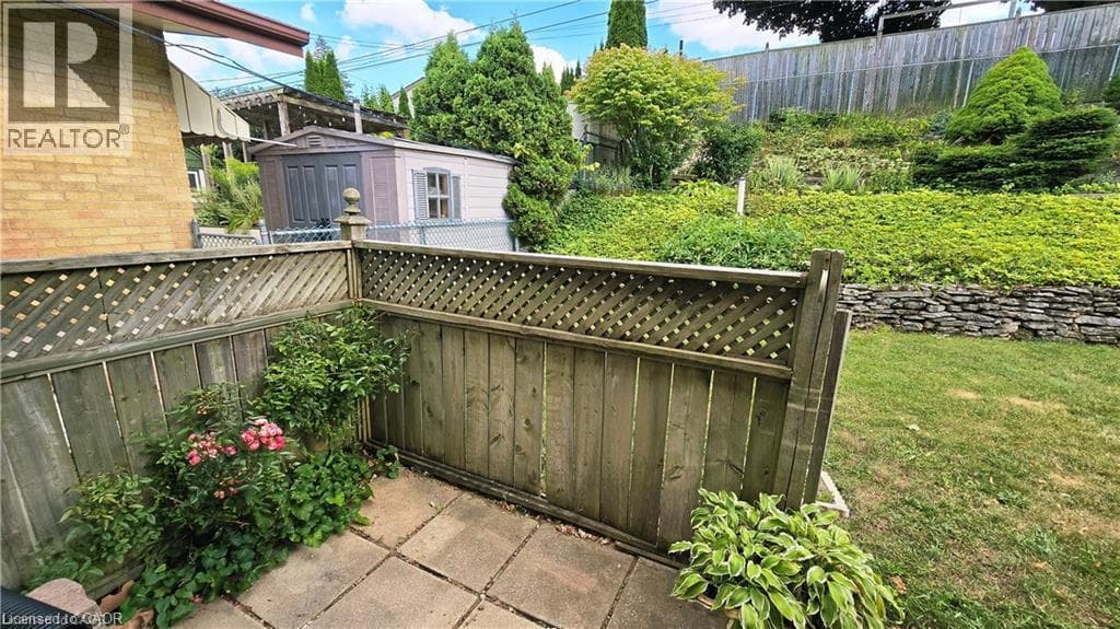 Detached for sale at 627 KRUG Street, Rosemount, Kitchener, Ontario, photo 5