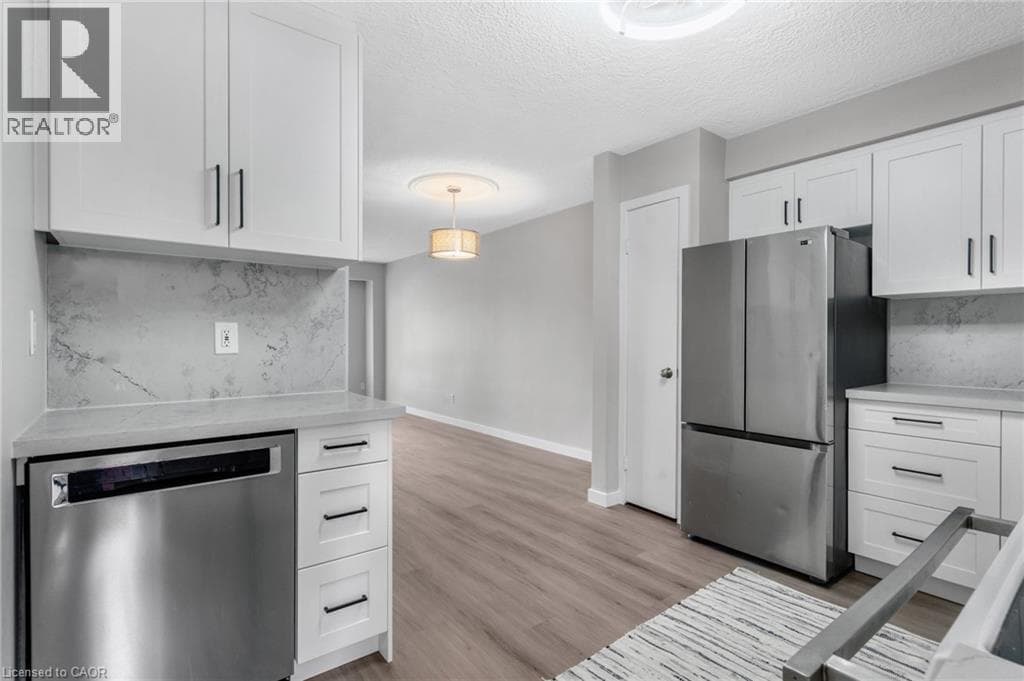 Townhouse for sale at 104 RALGREEN Crescent, Forest Hill, Kitchener, Ontario, photo 6