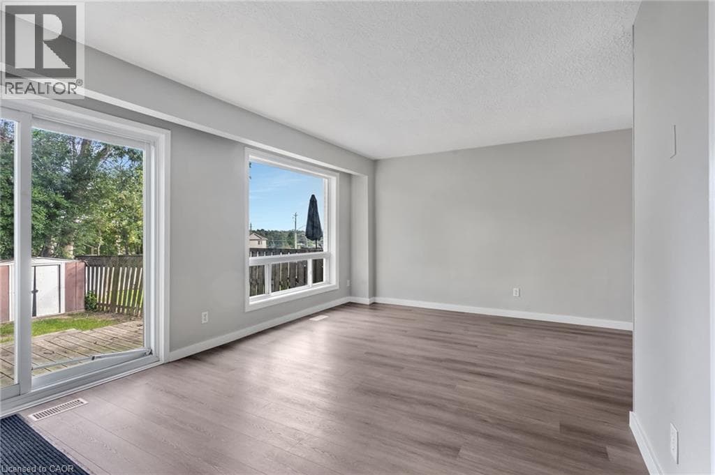 Townhouse for sale at 104 RALGREEN Crescent, Forest Hill, Kitchener, Ontario, photo 13