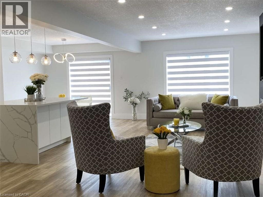 Detached for sale at 125 STEEPLERIDGE Street, Doon South, Kitchener, Ontario, photo 6