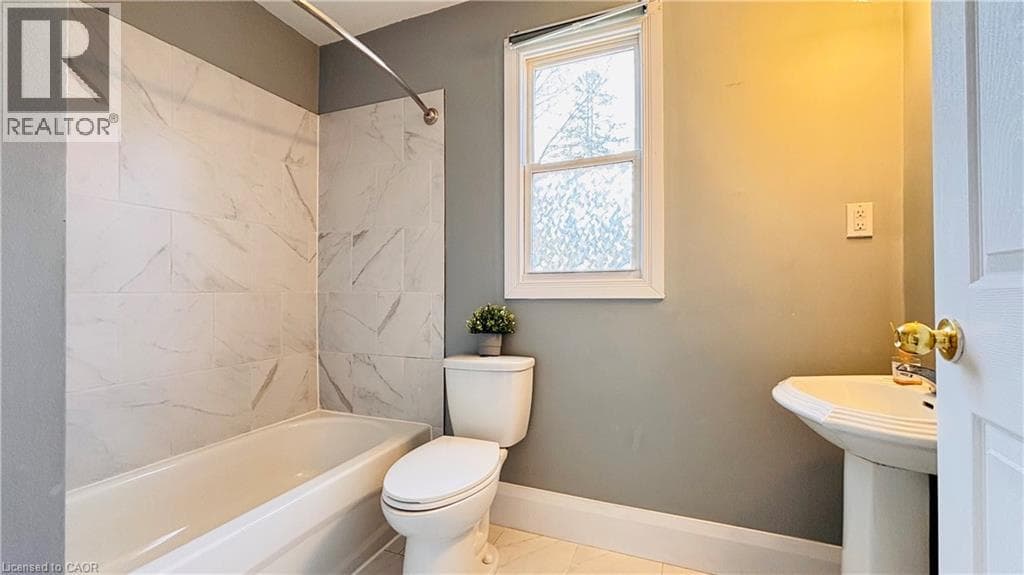 Detached for sale at 138 GLASGOW Street, Midtown, Kitchener, Ontario, photo 13