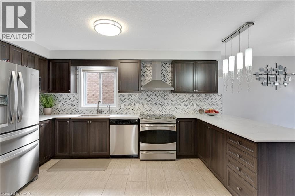 Detached for sale at 343 STEEPLERIDGE Street, Doon South, Kitchener, Ontario, photo 5
