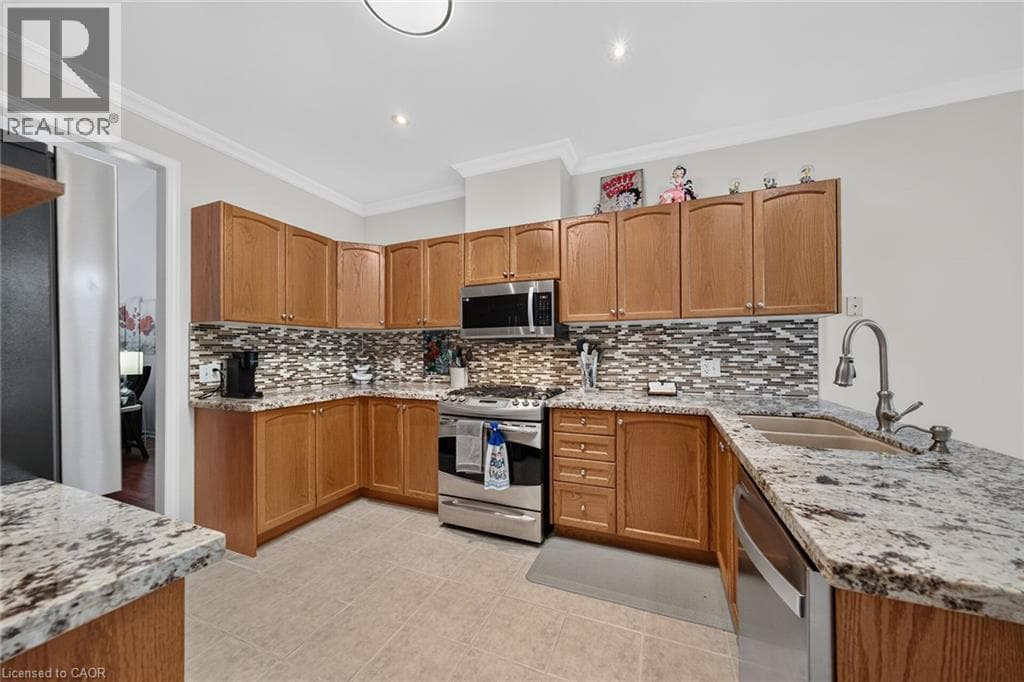 Townhouse for sale at 165 DOON MILLS Drive, Doon South, Kitchener, Ontario, photo 7