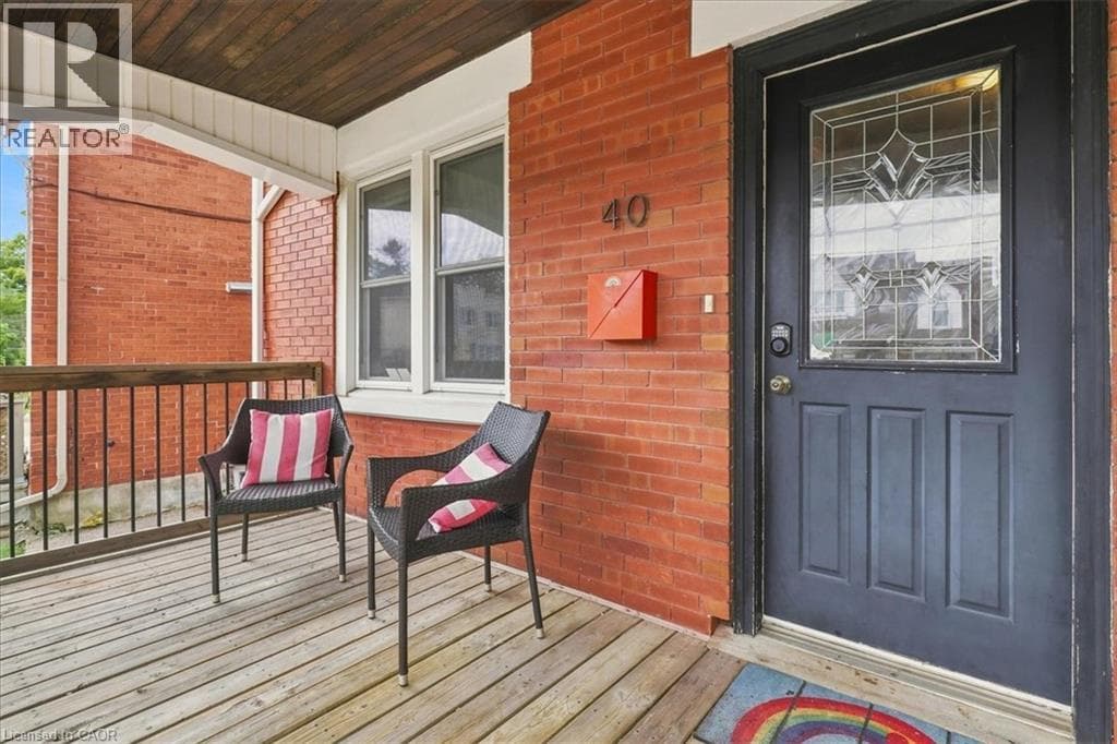 Detached for sale at 40 GUELPH Street, Mt. Hope Huron Park, Kitchener, Ontario, photo 3