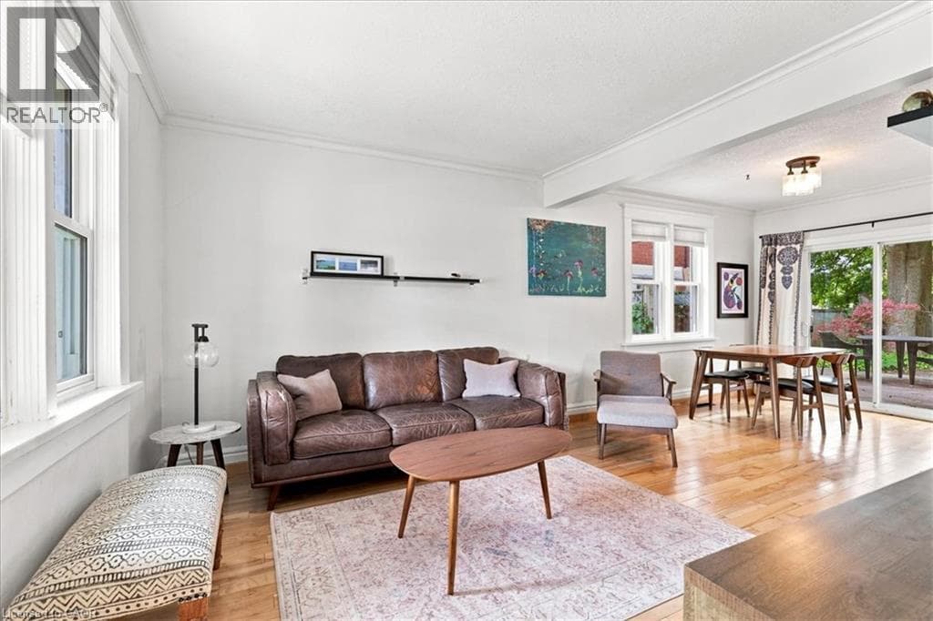 Detached for sale at 40 GUELPH Street, Mt. Hope Huron Park, Kitchener, Ontario, photo 4
