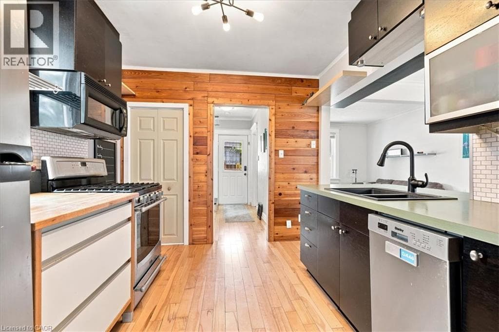 Detached for sale at 40 GUELPH Street, Mt. Hope Huron Park, Kitchener, Ontario, photo 13