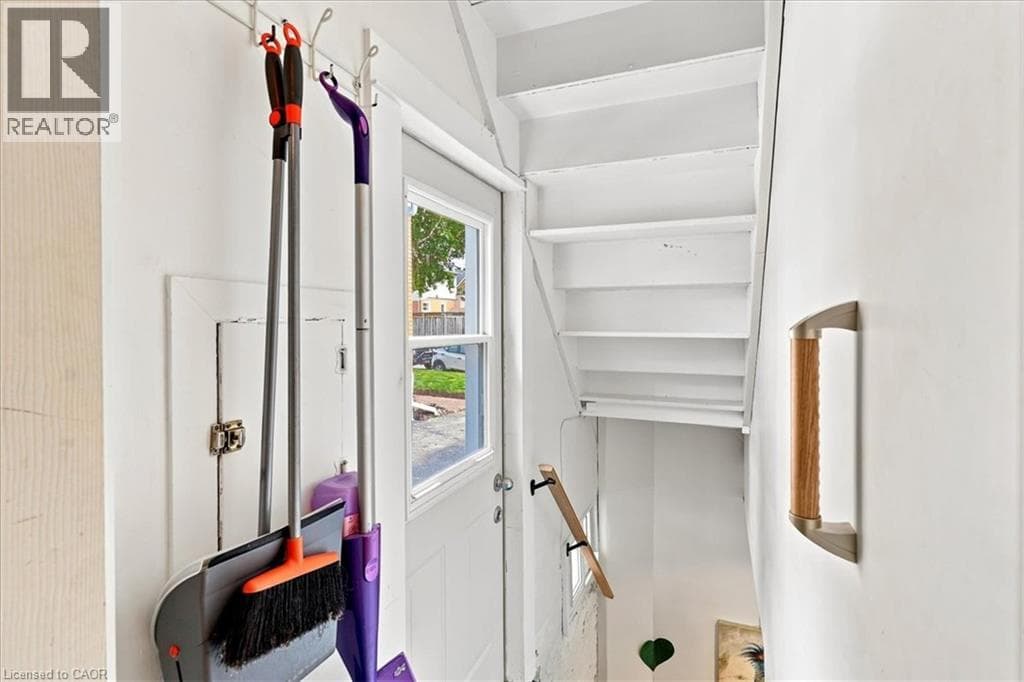 Detached for sale at 40 GUELPH Street, Mt. Hope Huron Park, Kitchener, Ontario, photo 16
