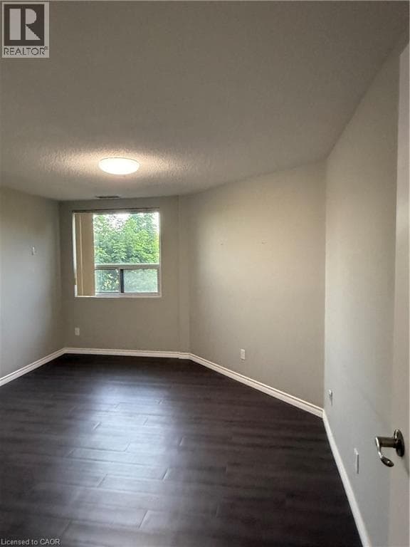 Apartment for sale at 20 ELLEN Street Unit# 404, Downtown Kitchener, Kitchener, Ontario, photo 13