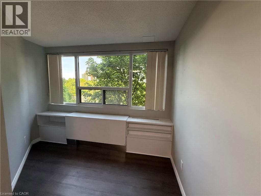 Apartment for sale at 20 ELLEN Street Unit# 404, Downtown Kitchener, Kitchener, Ontario, photo 11