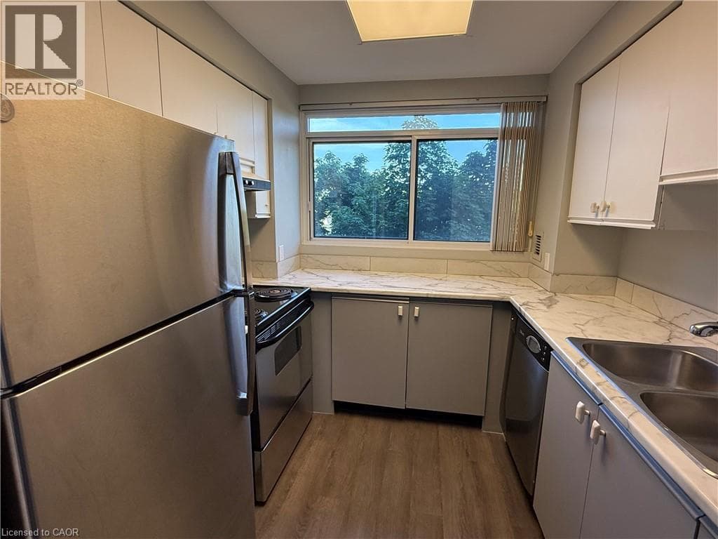 Apartment for sale at 20 ELLEN Street Unit# 404, Downtown Kitchener, Kitchener, Ontario, photo 8