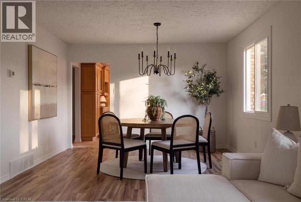 Detached for sale at 22 RIPLEY Crescent, Forest Heights, Kitchener, Ontario, photo 13