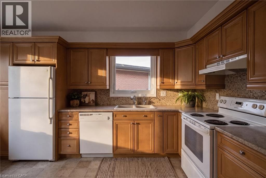 Detached for sale at 22 RIPLEY Crescent, Forest Heights, Kitchener, Ontario, photo 18