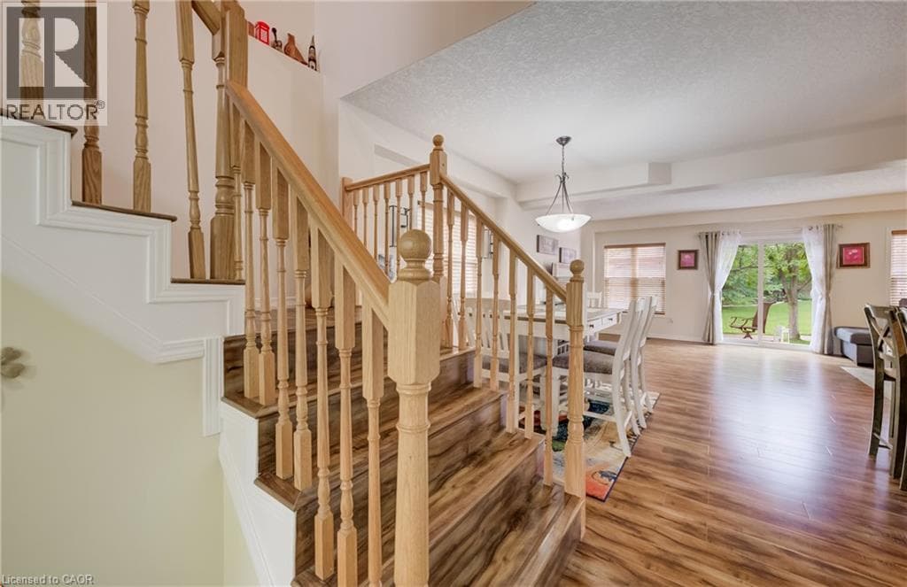 Detached for sale at 521 SNOWDROP Court, Laurentian West, Kitchener, Ontario, photo 15