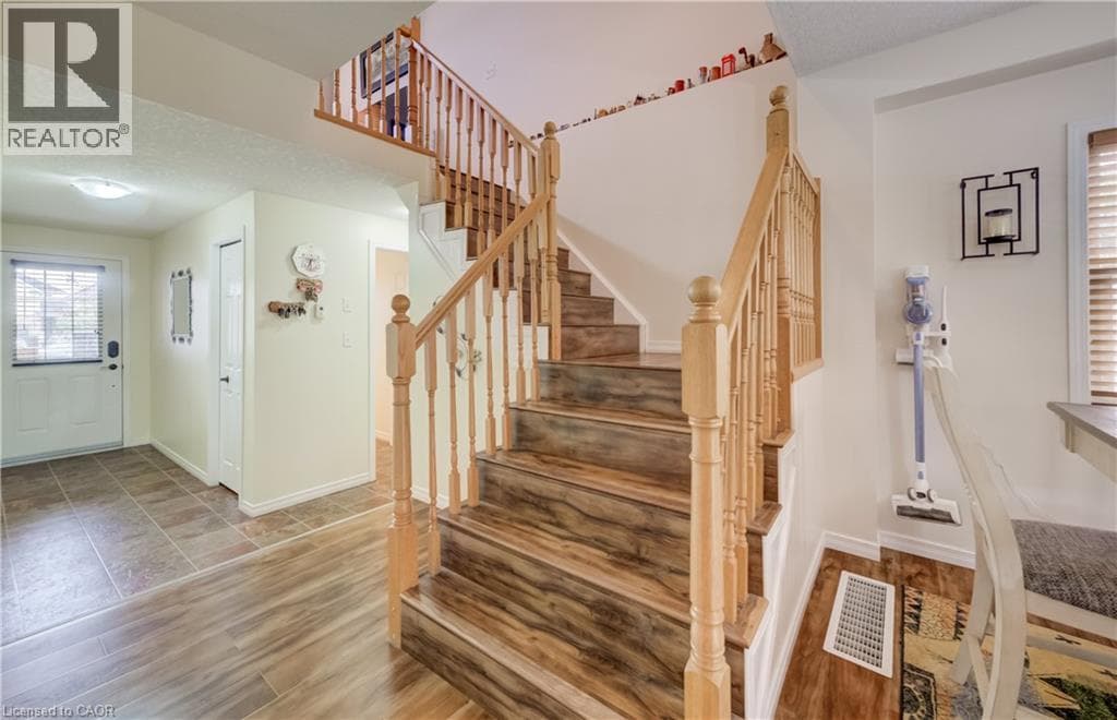 Detached for sale at 521 SNOWDROP Court, Laurentian West, Kitchener, Ontario, photo 19