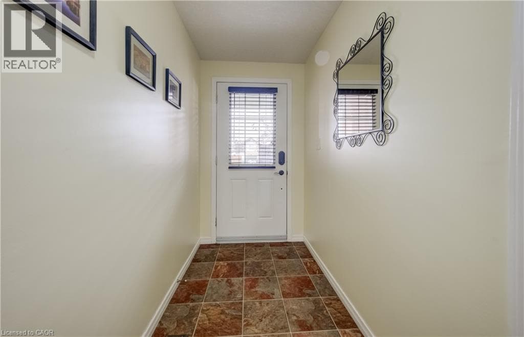 Detached for sale at 521 SNOWDROP Court, Laurentian West, Kitchener, Ontario, photo 5