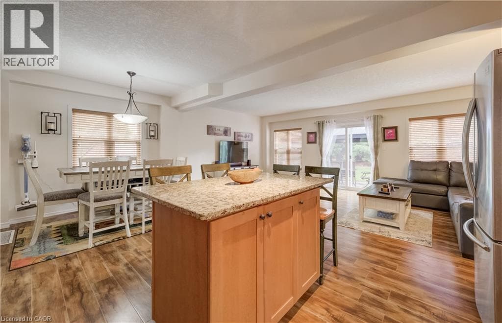 Detached for sale at 521 SNOWDROP Court, Laurentian West, Kitchener, Ontario, photo 9