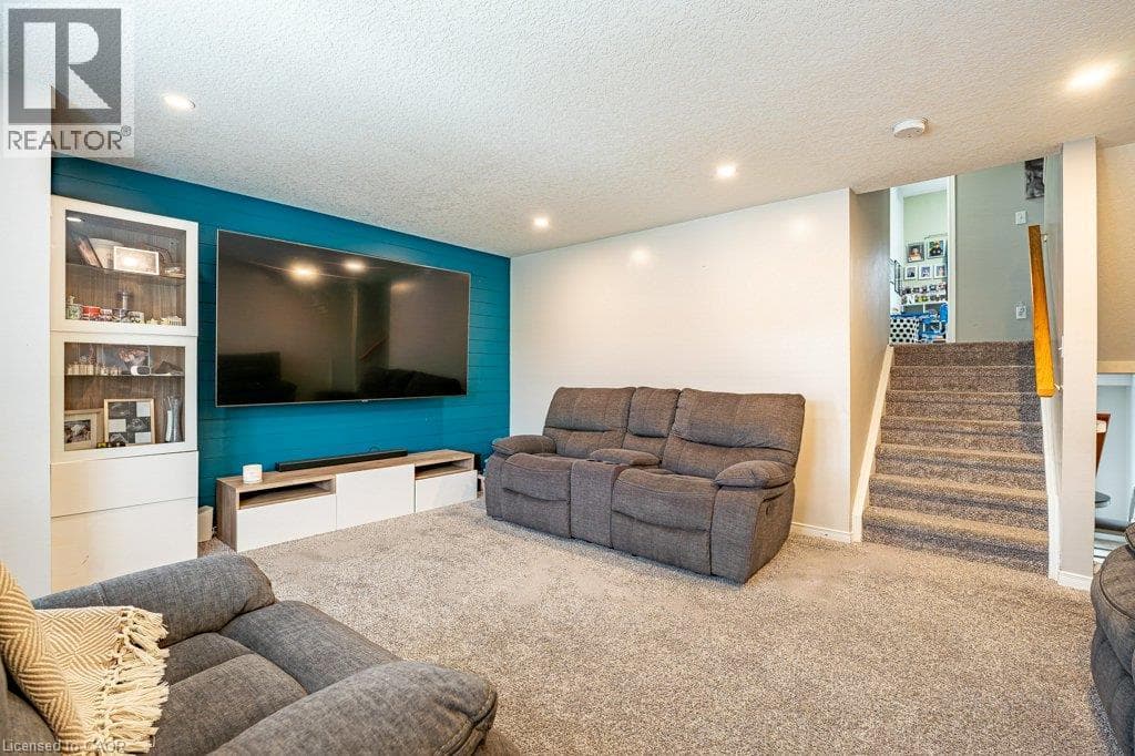 Townhouse for sale at 41 MADELEINE Street, Huron Park, Kitchener, Ontario, photo 14