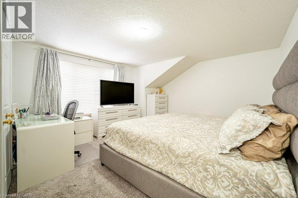 Townhouse for sale at 41 MADELEINE Street, Huron Park, Kitchener, Ontario, photo 15
