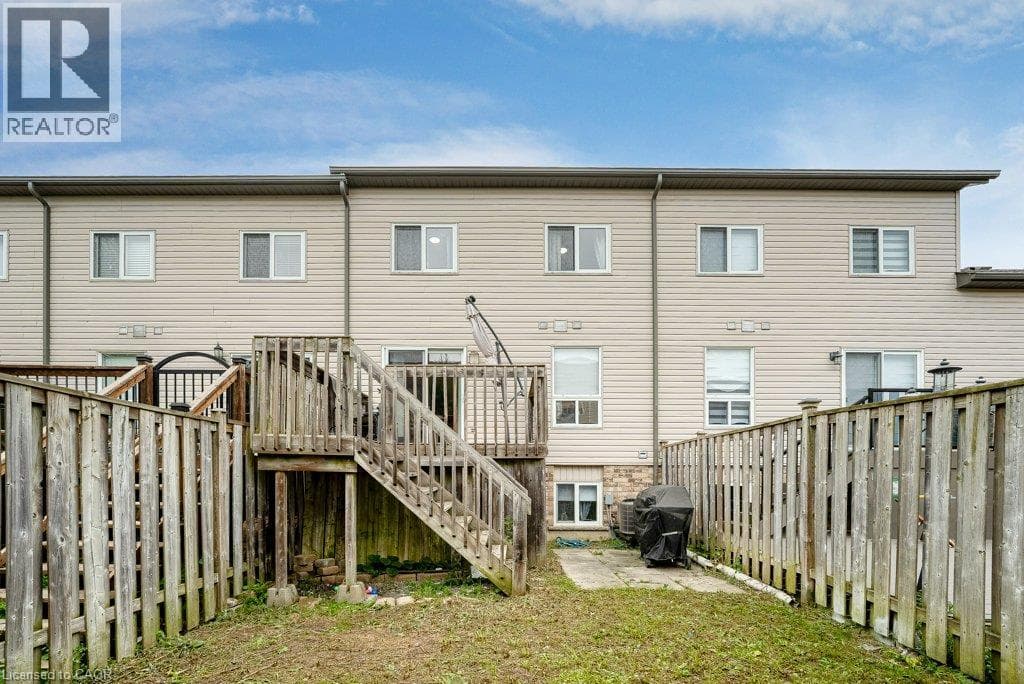 Townhouse for sale at 41 MADELEINE Street, Huron Park, Kitchener, Ontario, photo 25