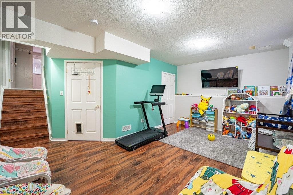 Townhouse for sale at 41 MADELEINE Street, Huron Park, Kitchener, Ontario, photo 21