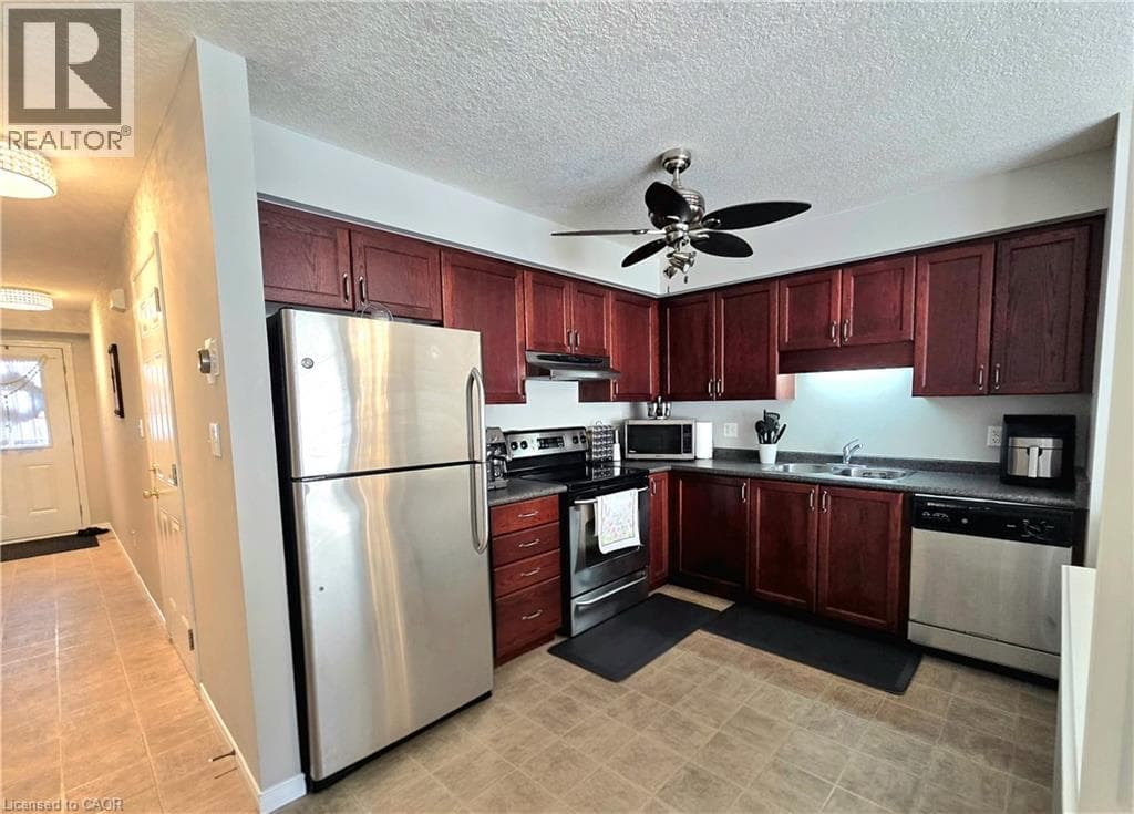 Townhouse for sale at 286 SOPHIA Crescent, Huron Park, Kitchener, Ontario, photo 11