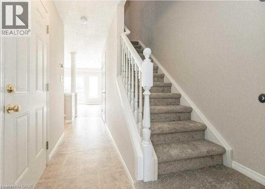 Townhouse for sale at 286 SOPHIA Crescent, Huron Park, Kitchener, Ontario, photo 6
