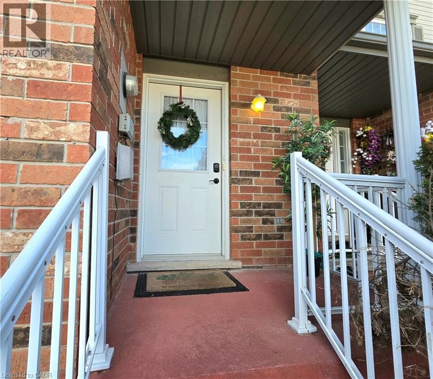 Townhouse for sale at 286 SOPHIA Crescent, Huron Park, Kitchener, Ontario, photo 3
