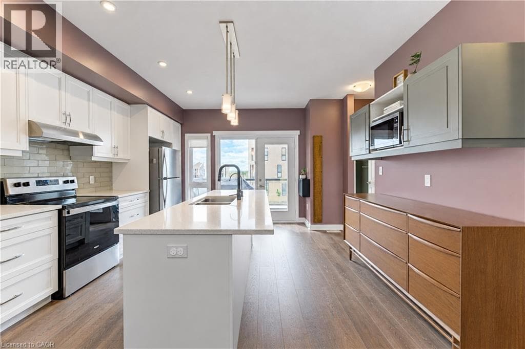 Townhouse for sale at 15 BENNINGER Drive, Laurentian West, Kitchener, Ontario, photo 12