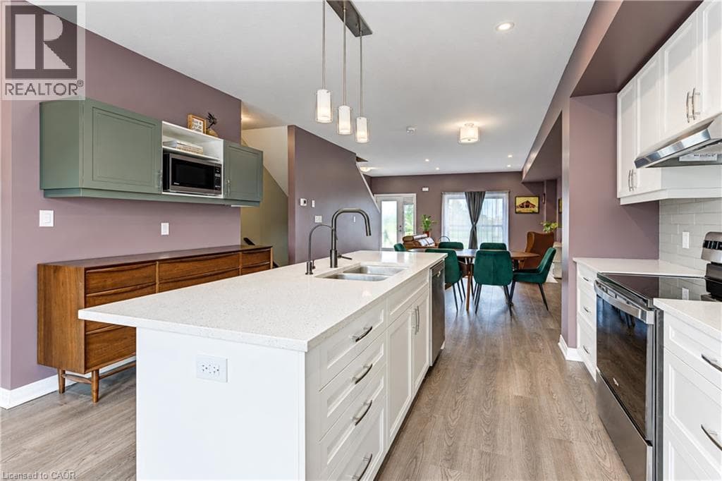 Townhouse for sale at 15 BENNINGER Drive, Laurentian West, Kitchener, Ontario, photo 13