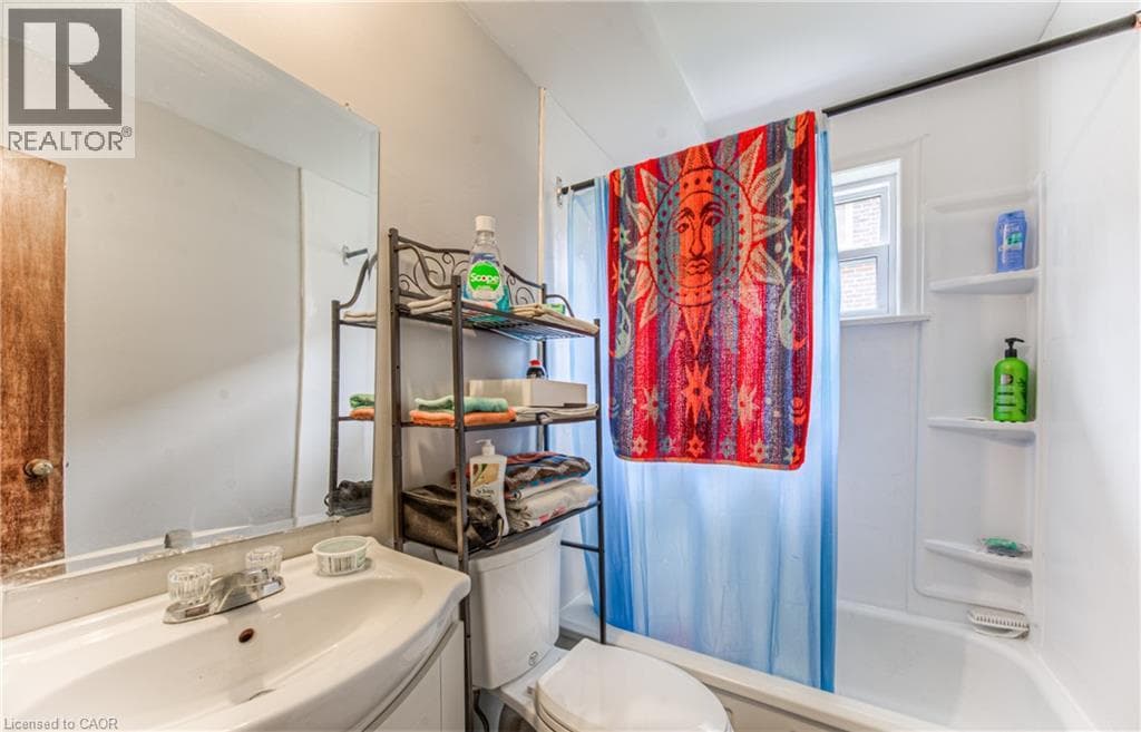 Multi-family for sale at 218 MARGARET Avenue, Mt. Hope Huron Park, Kitchener, Ontario, photo 21