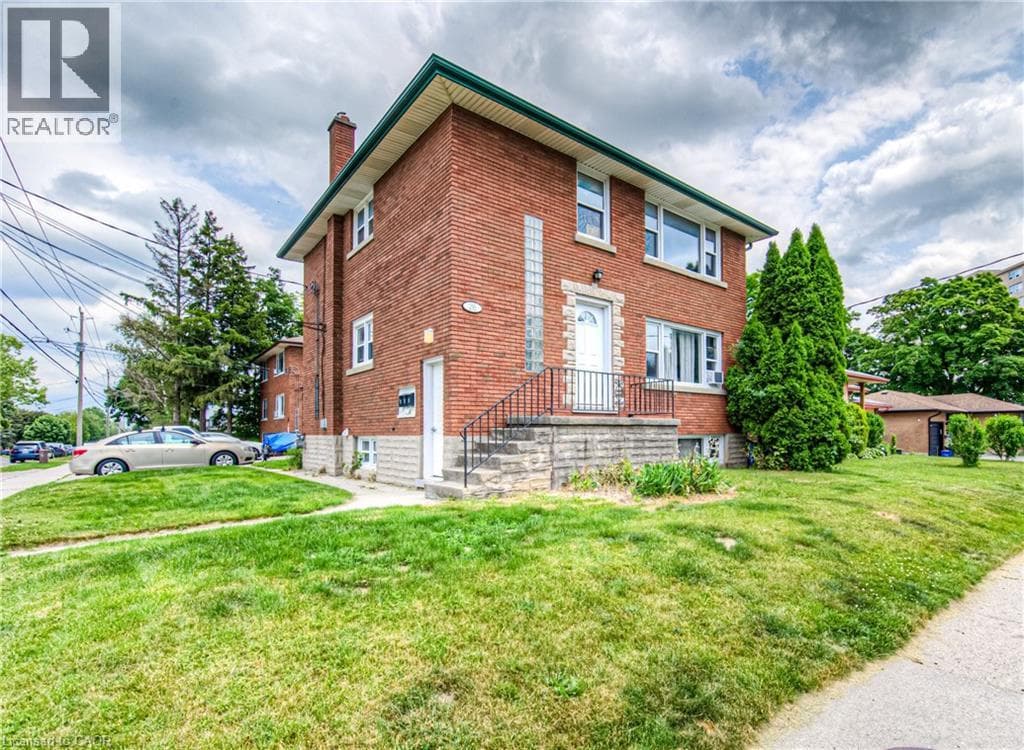Multi-family for sale at 218 MARGARET Avenue, Mt. Hope Huron Park, Kitchener, Ontario, photo 2