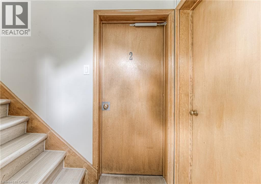 Multi-family for sale at 218 MARGARET Avenue, Mt. Hope Huron Park, Kitchener, Ontario, photo 14