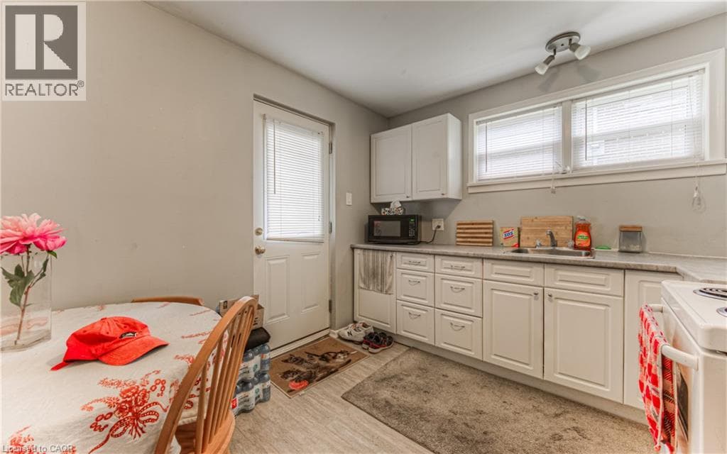 Multi-family for sale at 218 MARGARET Avenue, Mt. Hope Huron Park, Kitchener, Ontario, photo 23