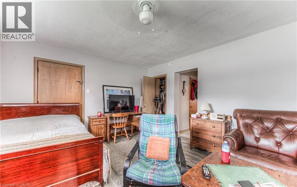 Multi-family for sale at 218 MARGARET Avenue, Mt. Hope Huron Park, Kitchener, Ontario, photo 22