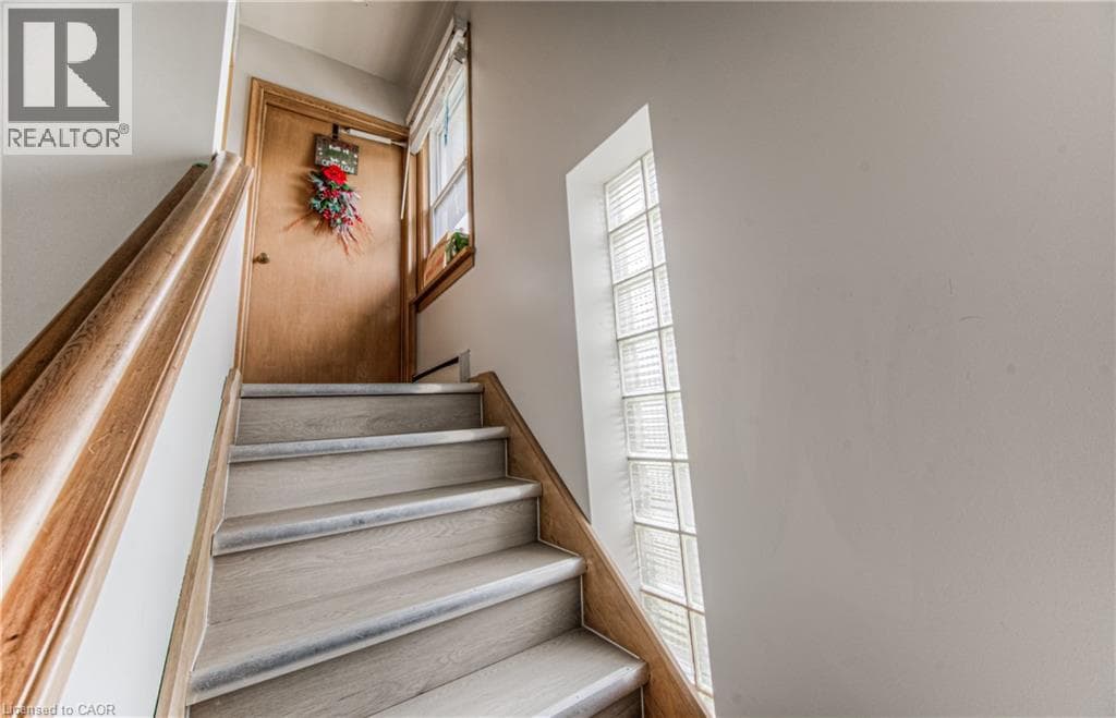 Multi-family for sale at 218 MARGARET Avenue, Mt. Hope Huron Park, Kitchener, Ontario, photo 17