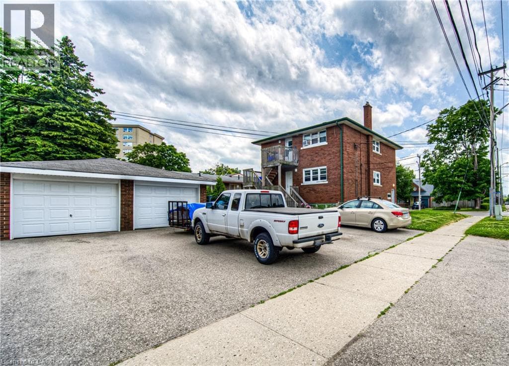 Multi-family for sale at 218 MARGARET Avenue, Mt. Hope Huron Park, Kitchener, Ontario, photo 10