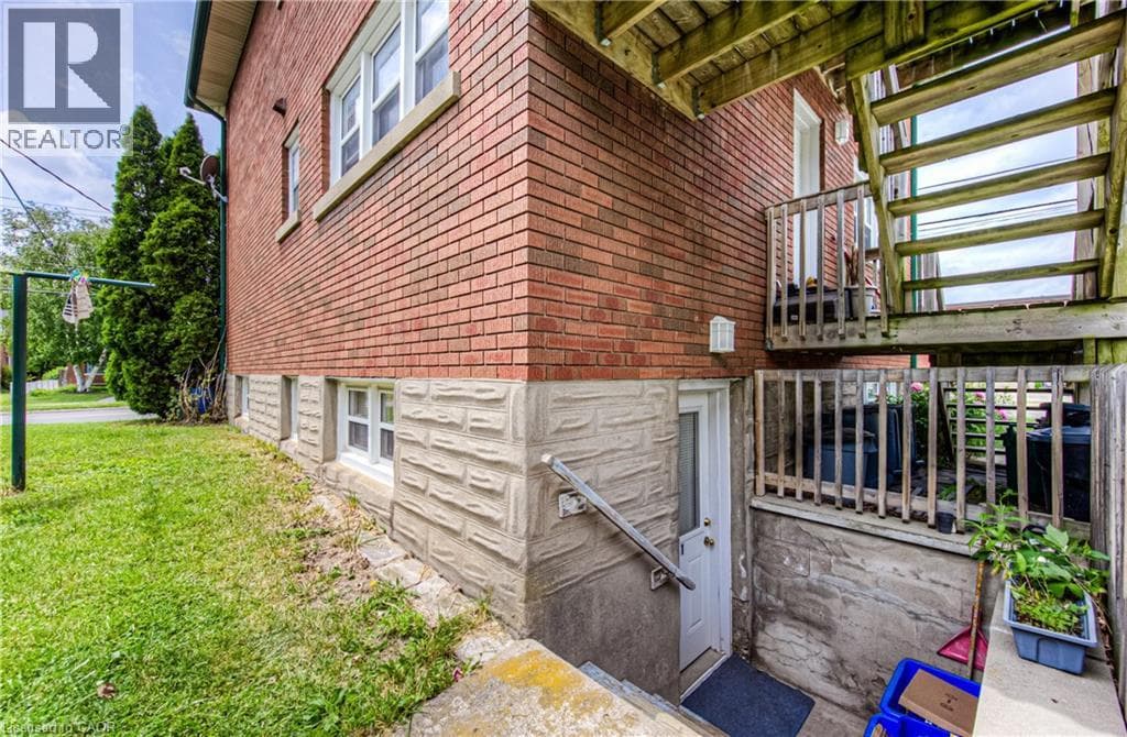 Multi-family for sale at 218 MARGARET Avenue, Mt. Hope Huron Park, Kitchener, Ontario, photo 13