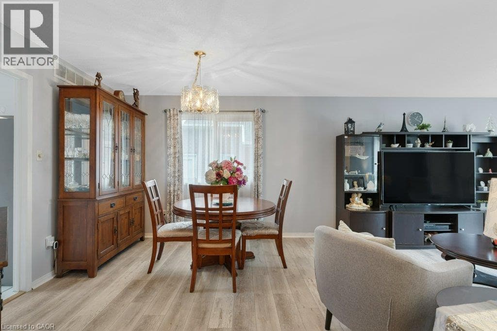 Detached for sale at 94 DAWN Crescent, Silverheights, Cambridge, Ontario, photo 7