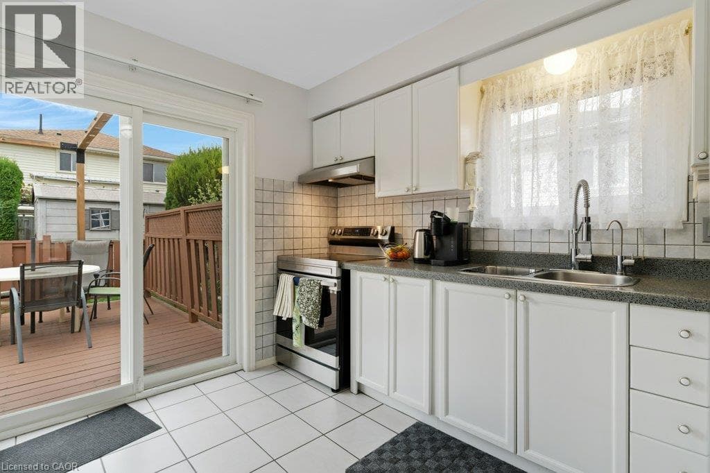 Detached for sale at 94 DAWN Crescent, Silverheights, Cambridge, Ontario, photo 14