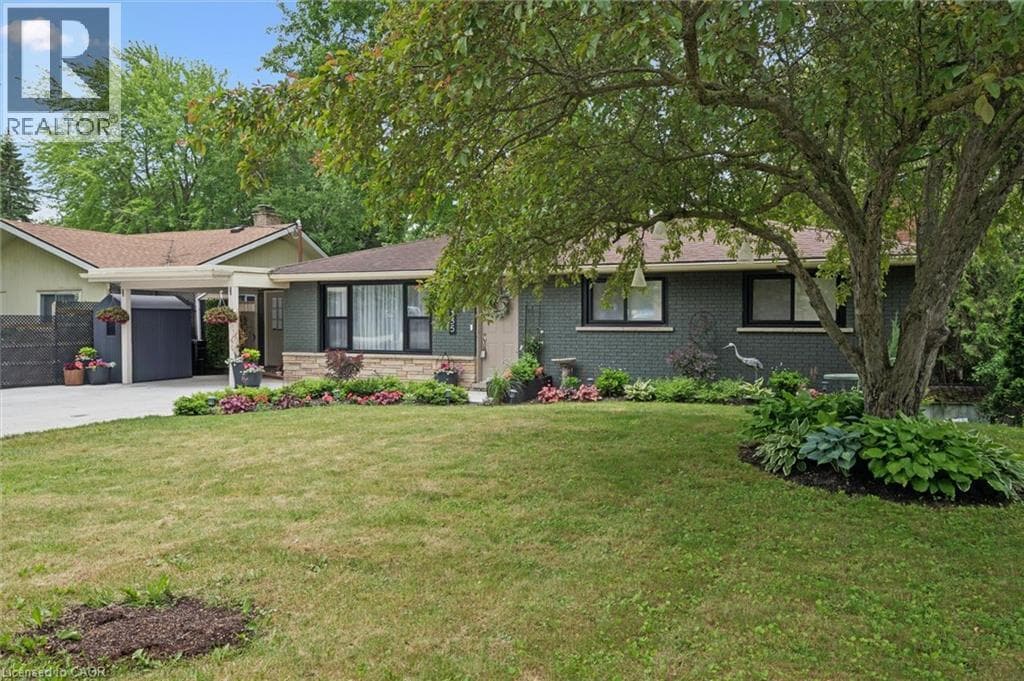 Detached for sale at 135 BRIDGE Street W, University Downs, Waterloo, Ontario, photo 2